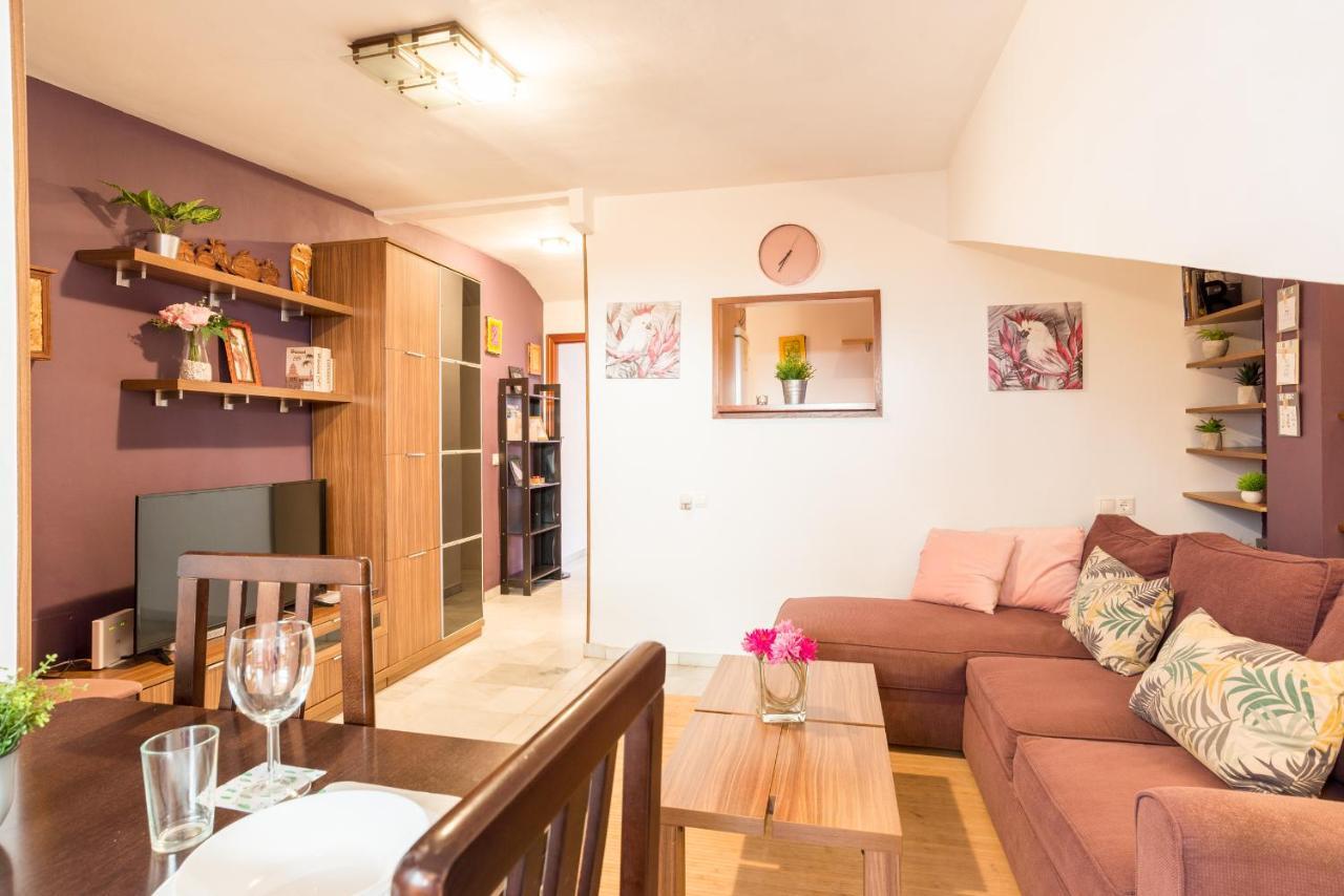 Family Noemi Home Center Малага Экстерьер фото